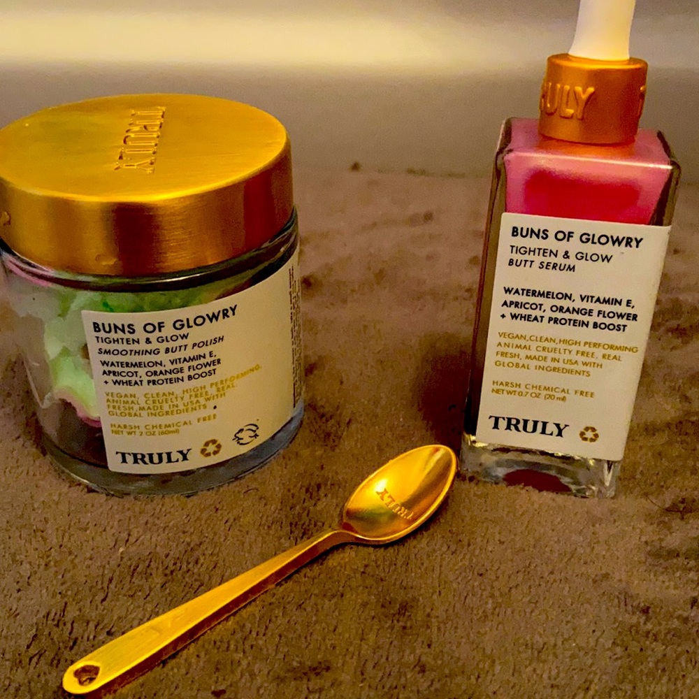 Truly Buns Of Glowry Tighten And Glow